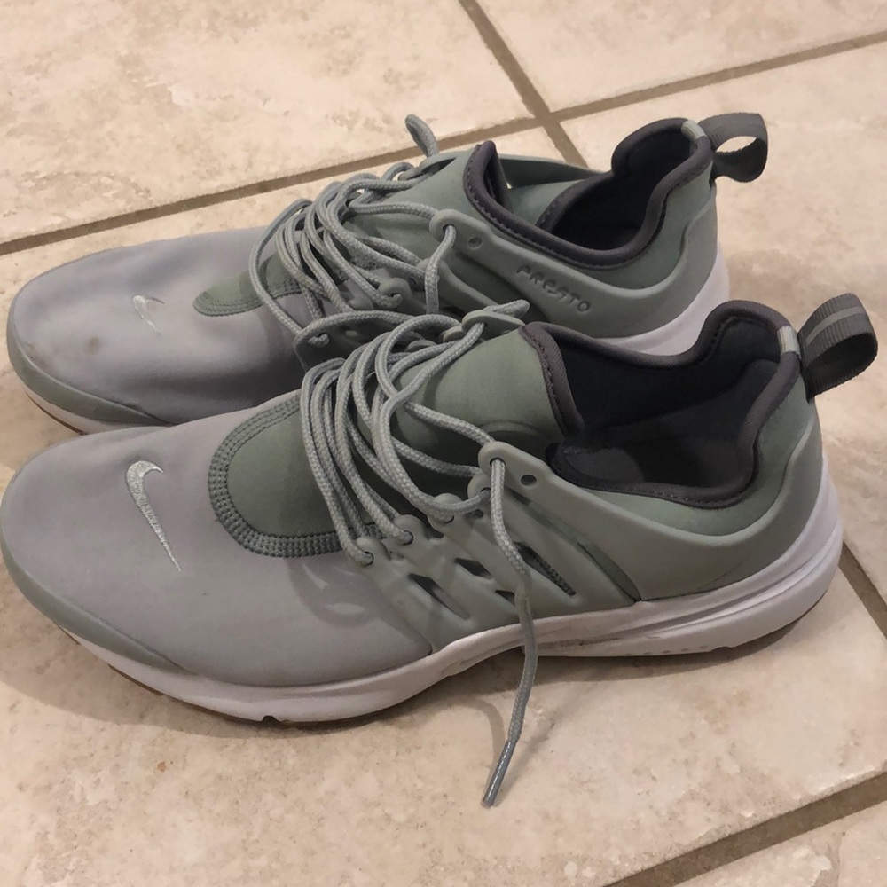 Nike air presto tennis shoes